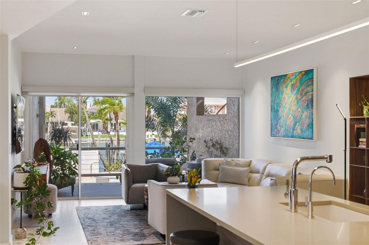 722 Pinellas Bayway S, Unit 104, Tierra Verde, FL 33715 Photo