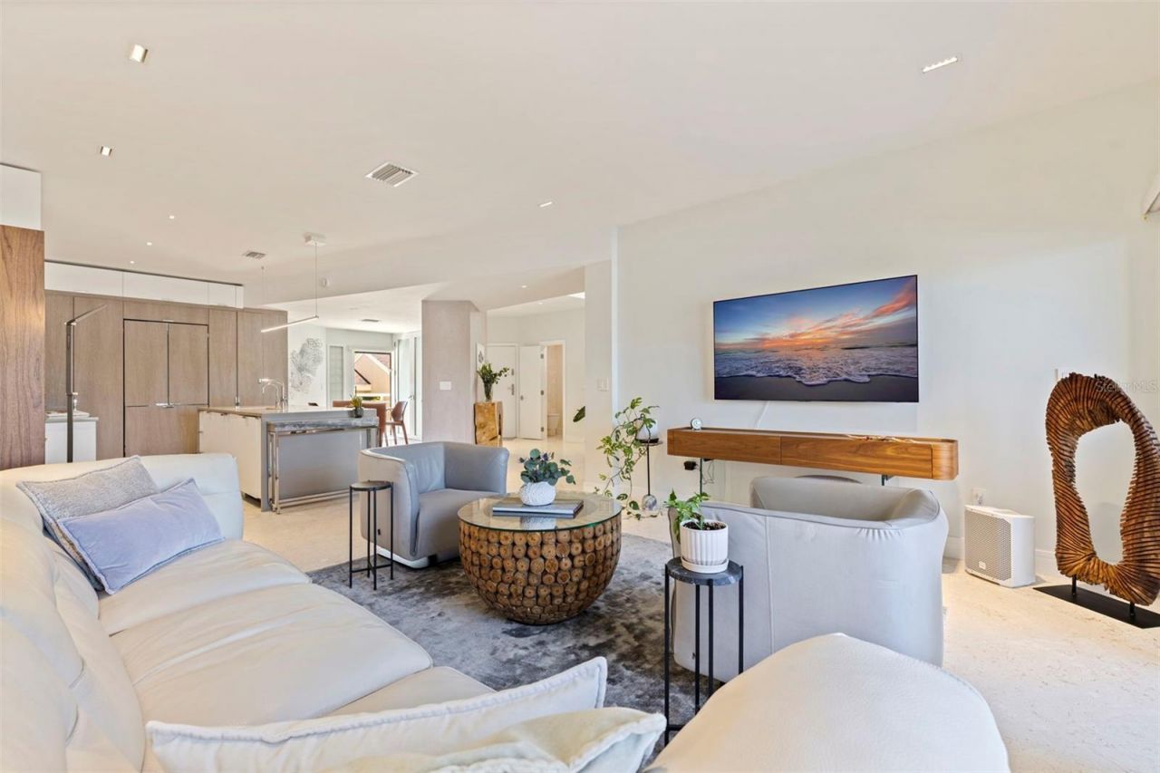 722 Pinellas Bayway S, Unit 104, Tierra Verde, FL 33715 Photo