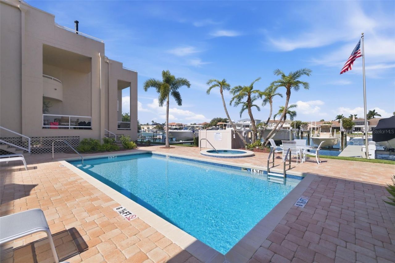 722 Pinellas Bayway S, Unit 104, Tierra Verde, FL 33715 Photo