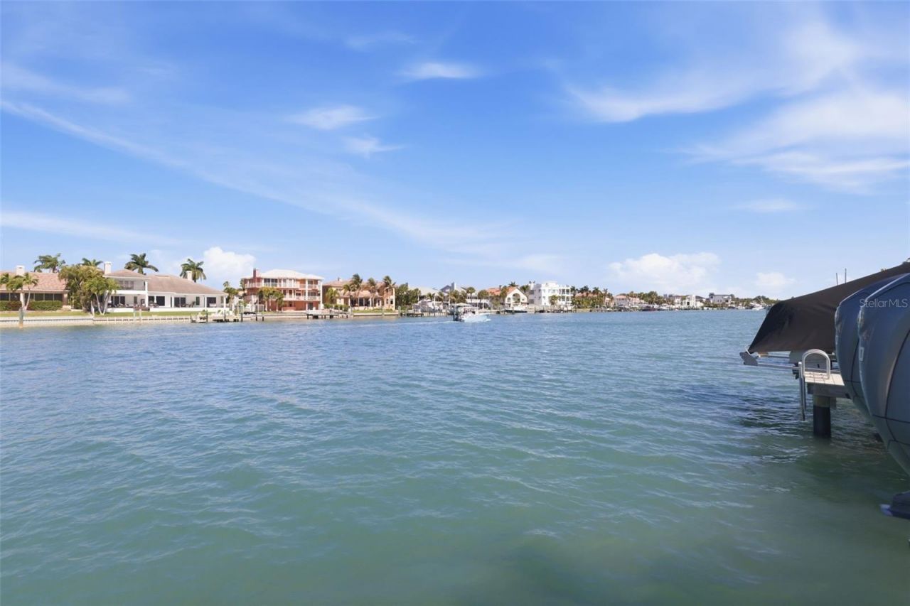 722 Pinellas Bayway S, Unit 104, Tierra Verde, FL 33715 Photo