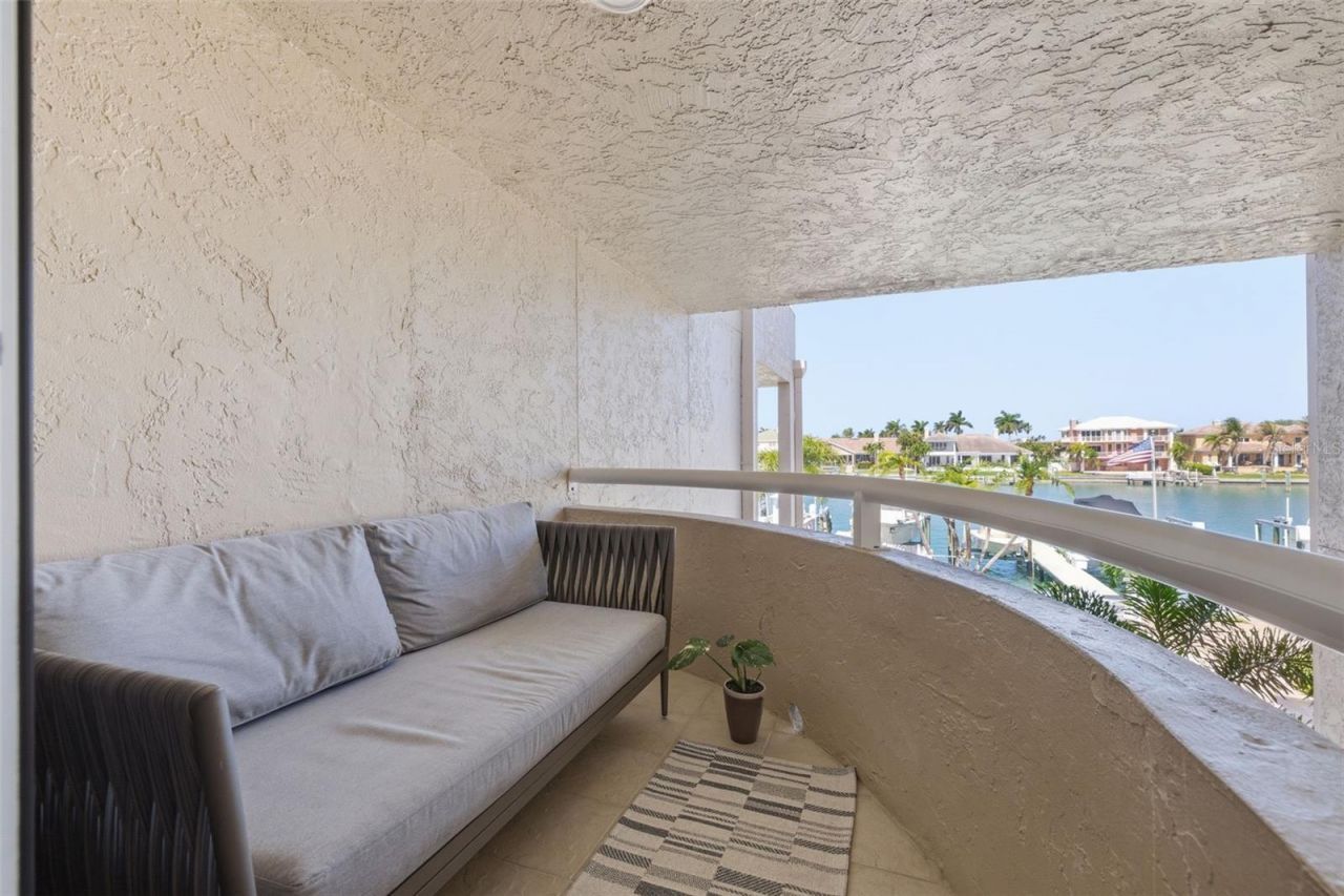 722 Pinellas Bayway S, Unit 104, Tierra Verde, FL 33715 Photo