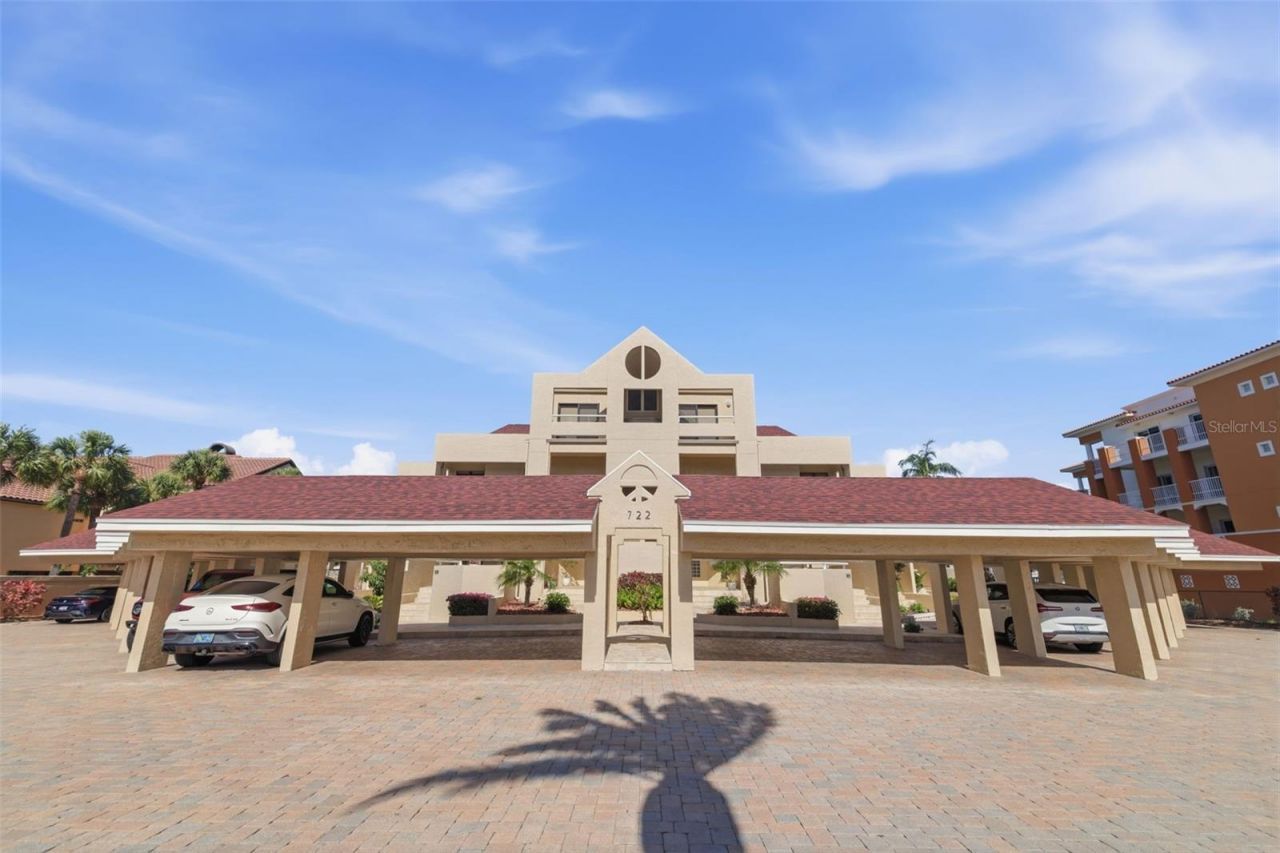 722 Pinellas Bayway S, Unit 104, Tierra Verde, FL 33715 Photo