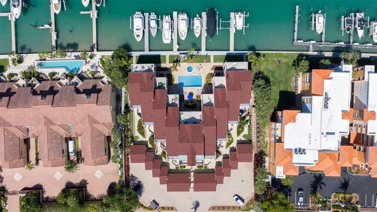 722 Pinellas Bayway S, Unit 104, Tierra Verde, FL 33715 Photo