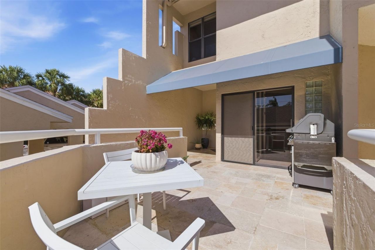 722 Pinellas Bayway S, Unit 104, Tierra Verde, FL 33715 Photo