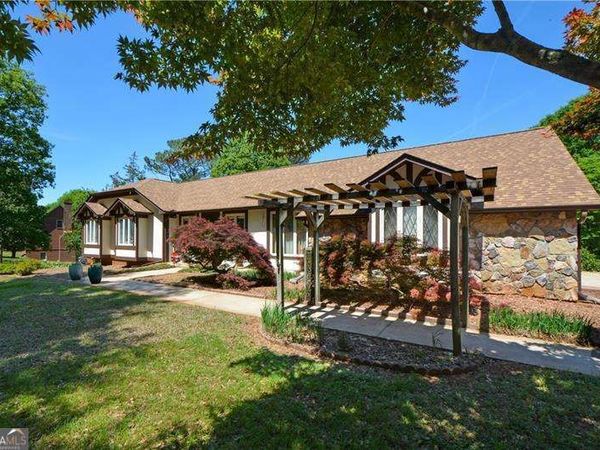 130 Hawn Road, Fayetteville, GA 30215