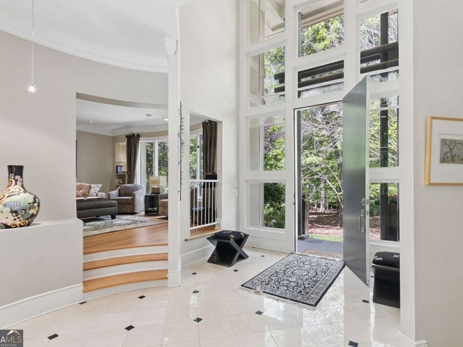 Property Image 4