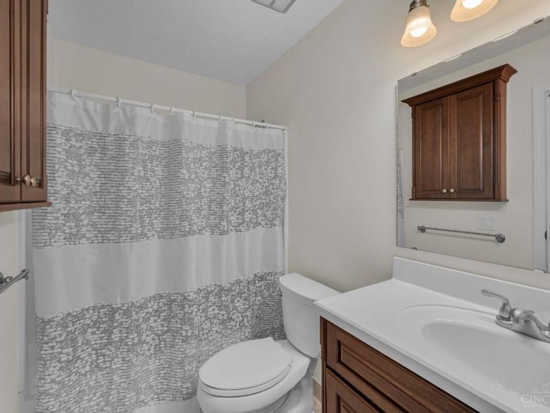 11 Arbor Court, Springdale, OH 45246 Photo 20