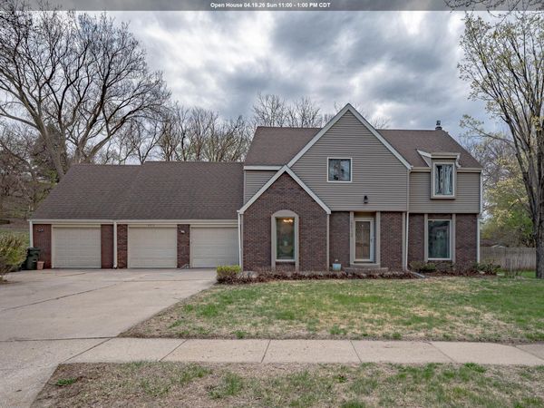 4513 CHEYENNE BLVD, Sioux City, IA 51104