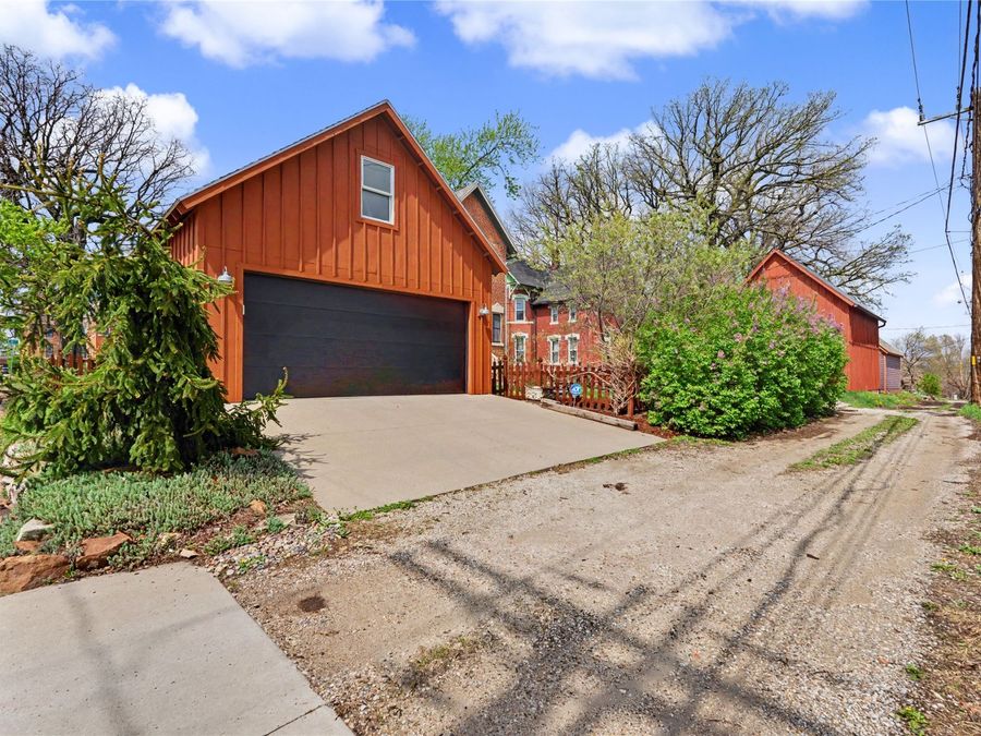 Property Image 32