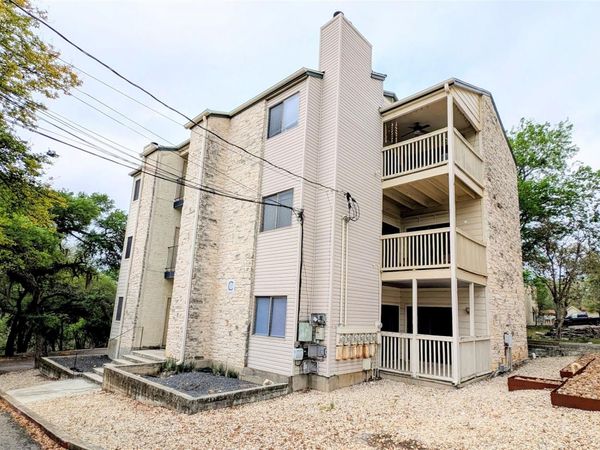 1013 Chestnut ST , Unit C2, San Marcos, TX 78666