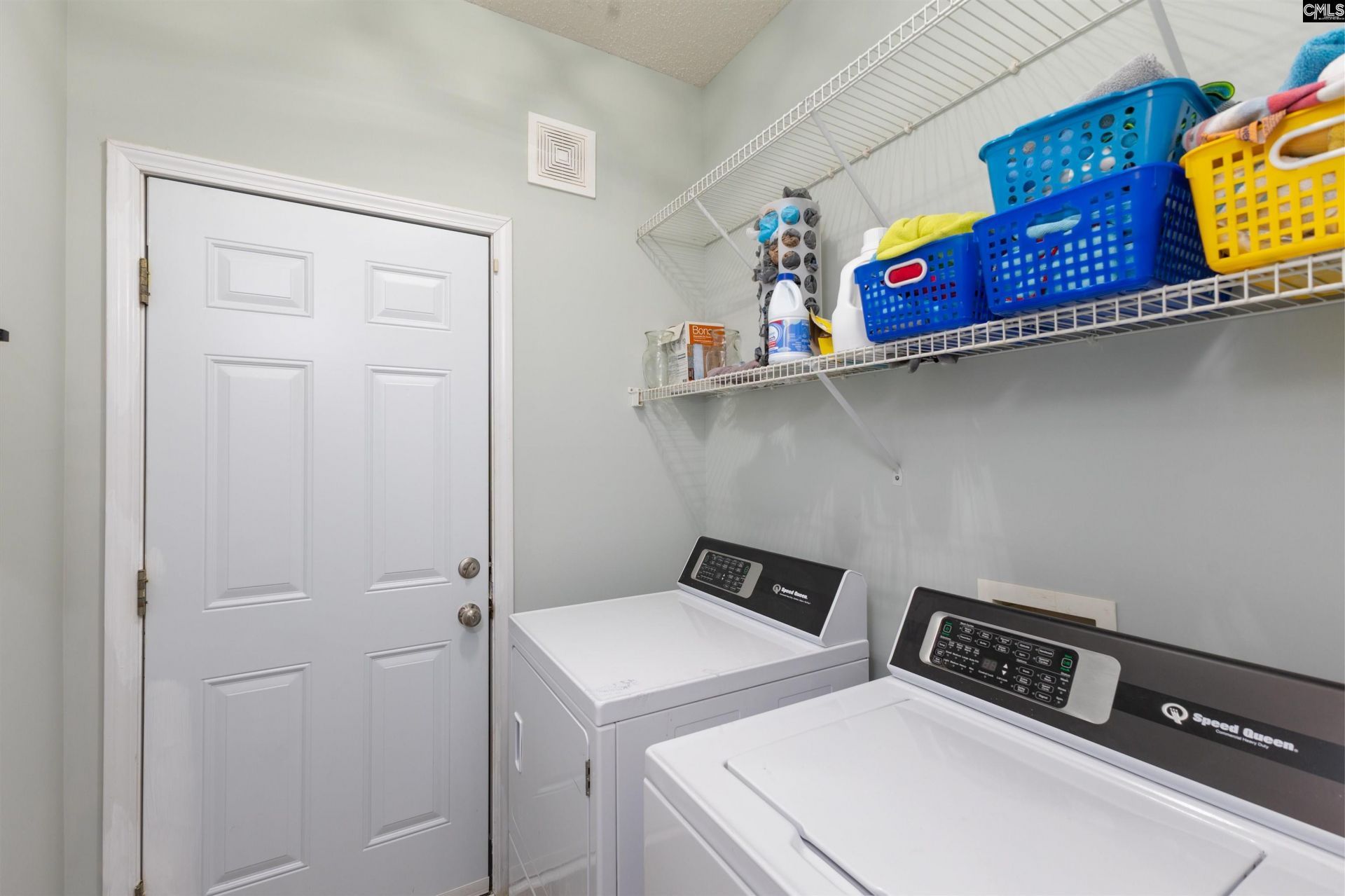 400 Buckthorne Drive  Photo 15