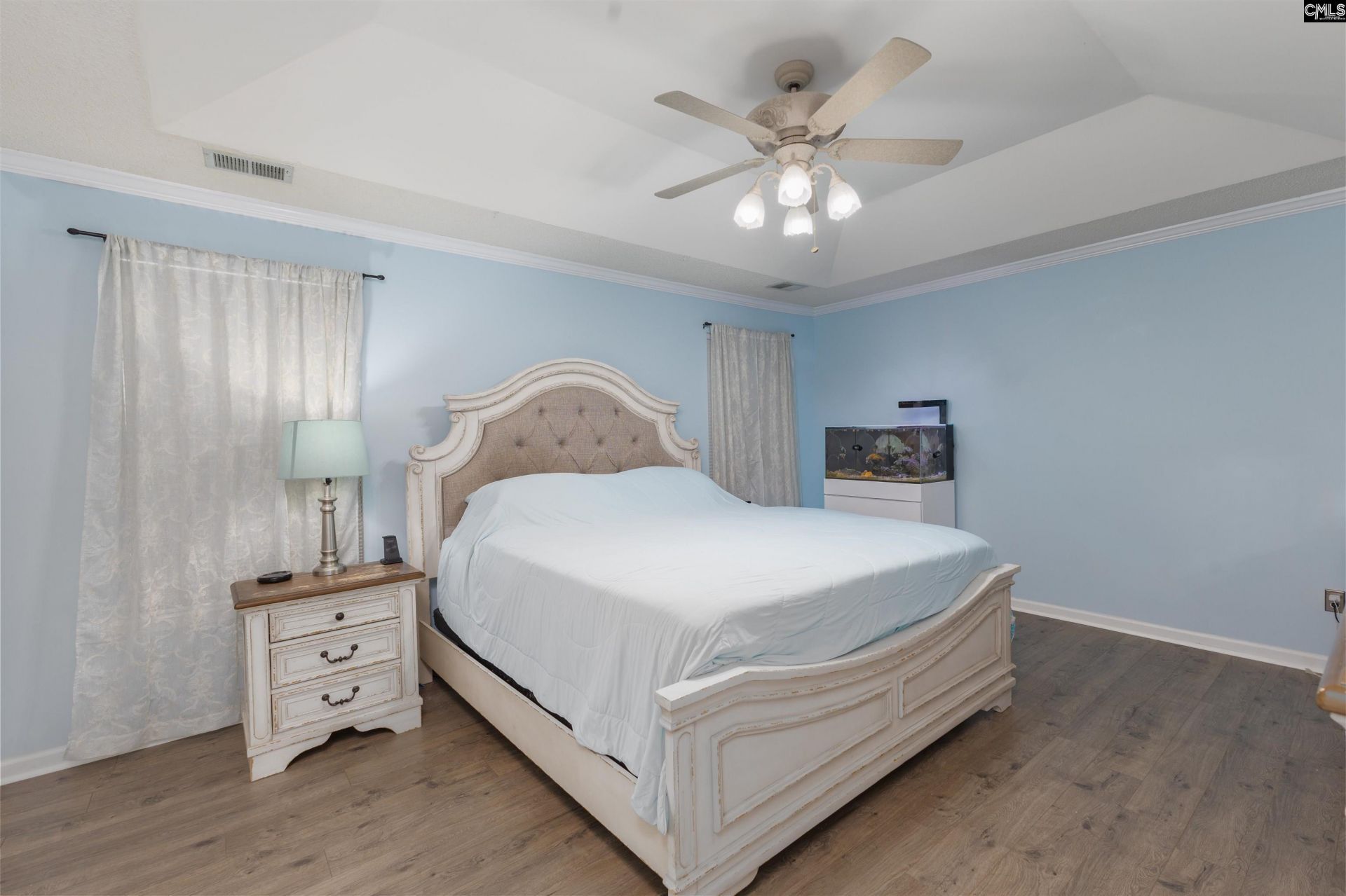 400 Buckthorne Drive  Photo 16