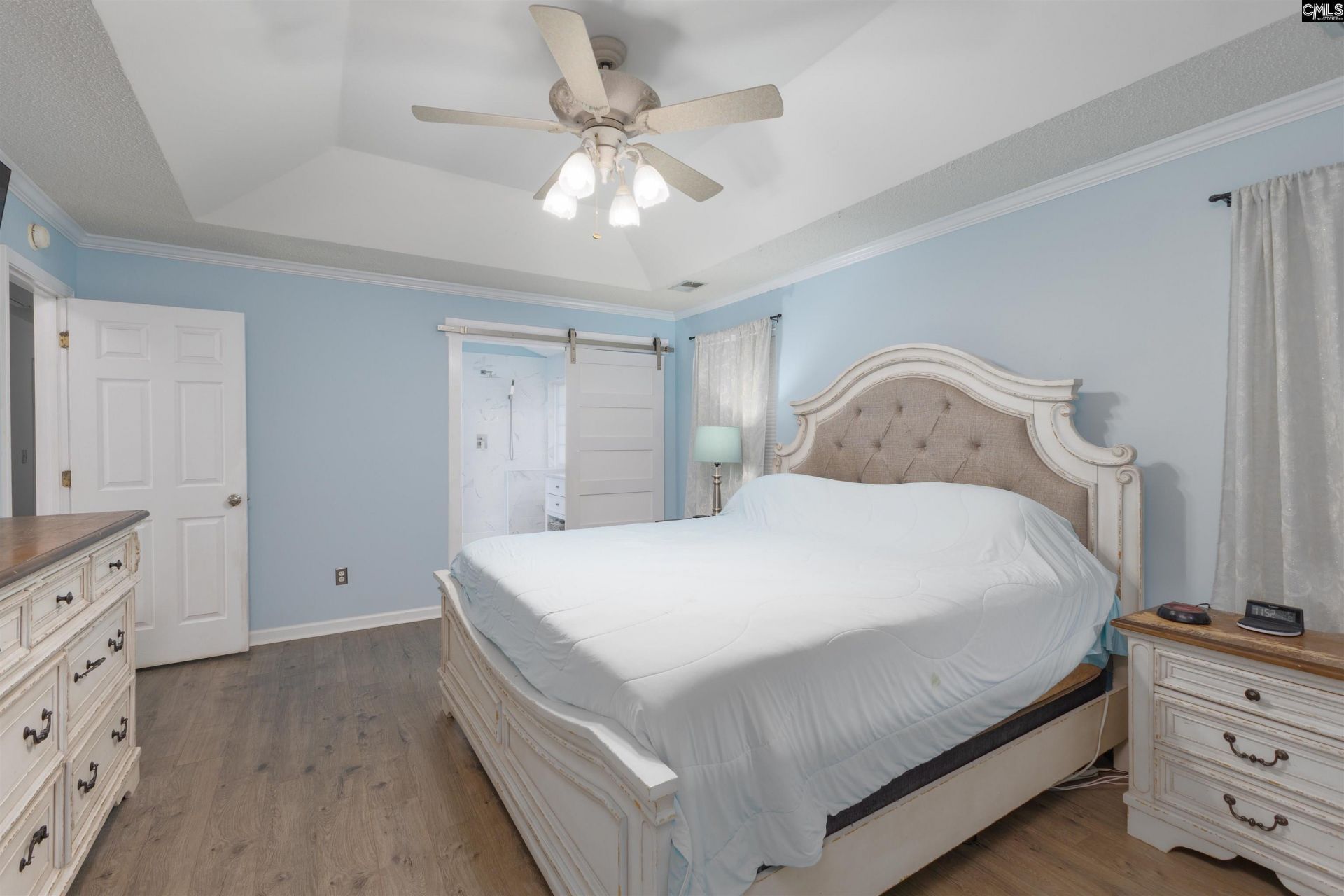 400 Buckthorne Drive  Photo 17