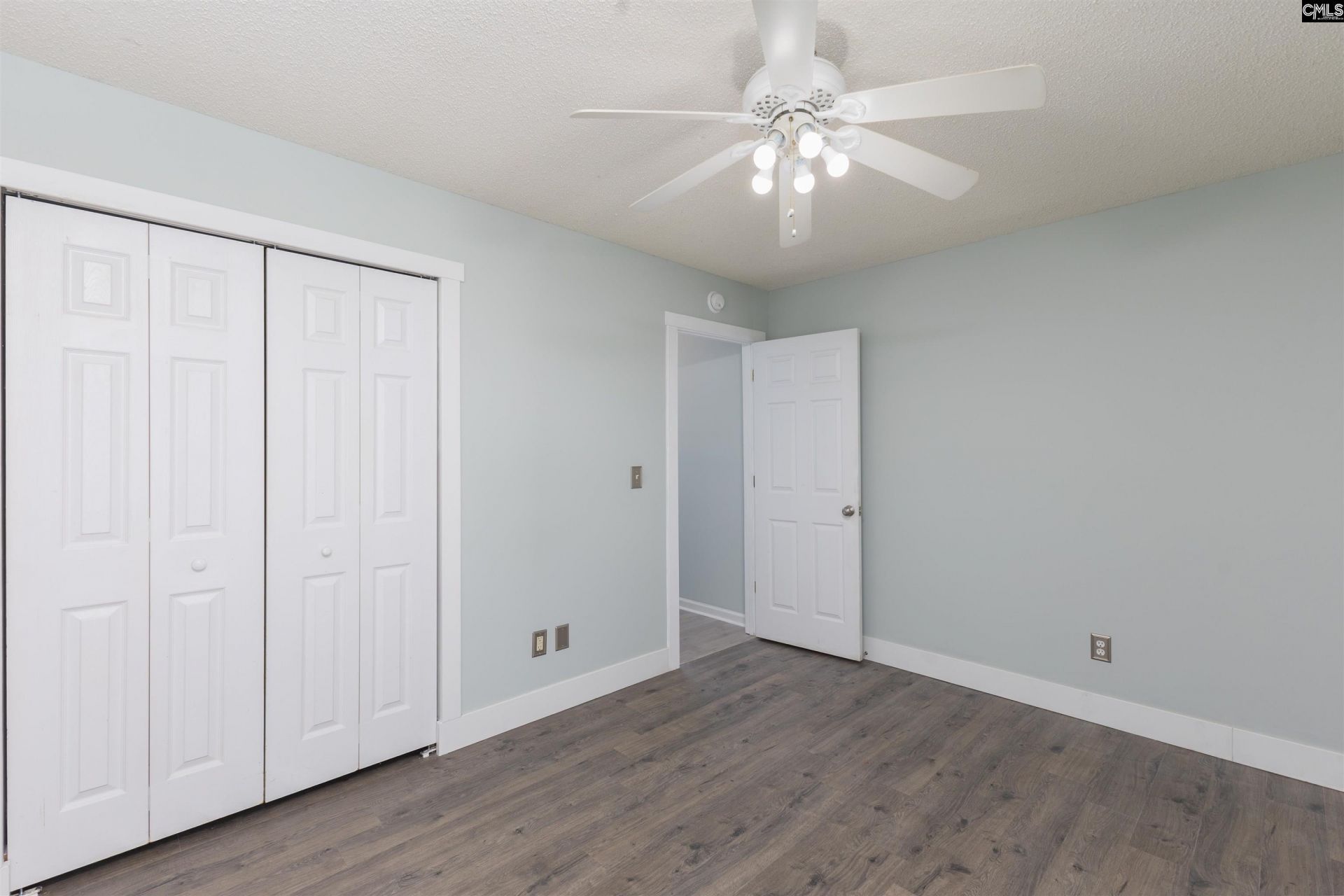 400 Buckthorne Drive Photo 29