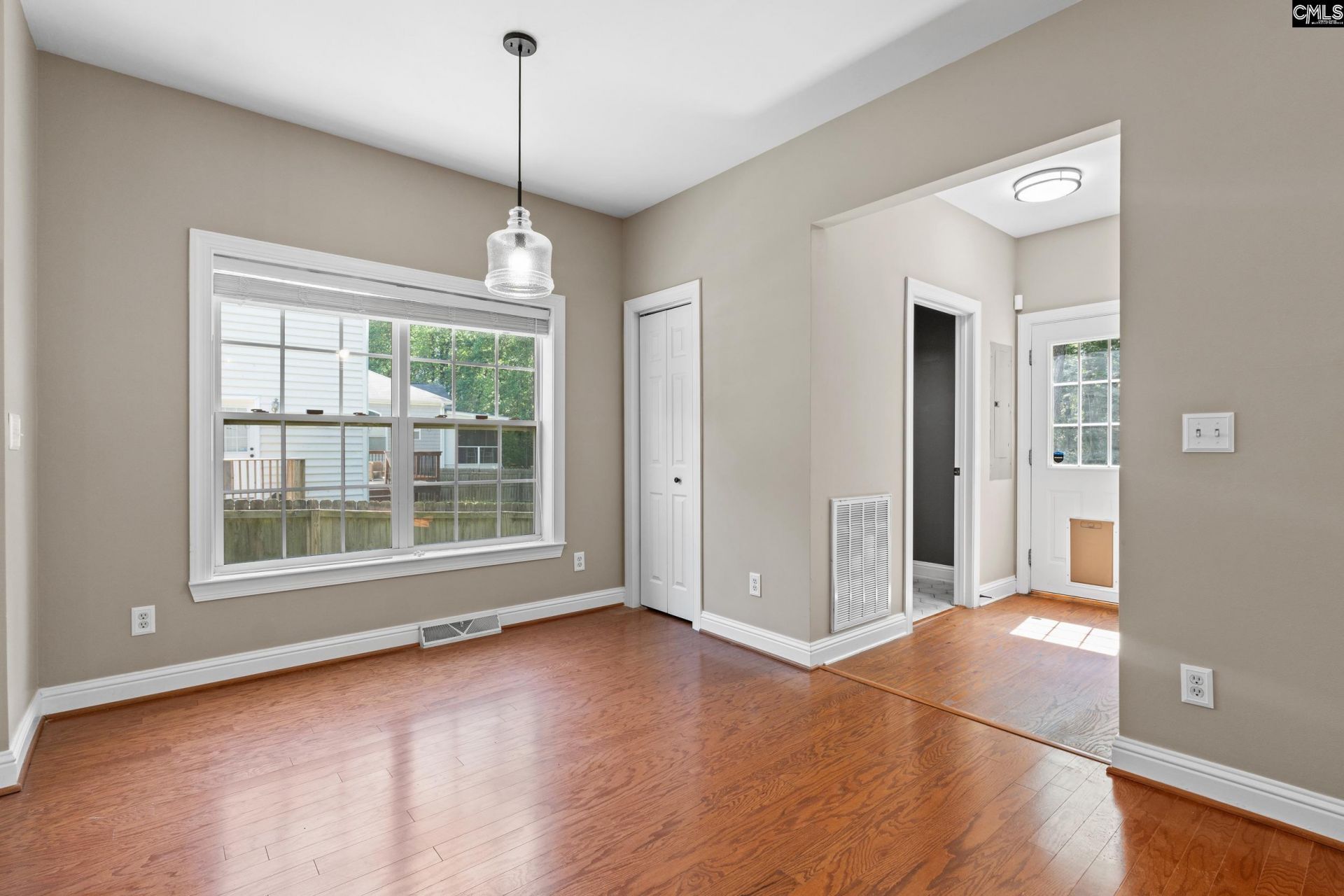 1044 Coatesdale Road  Photo 10