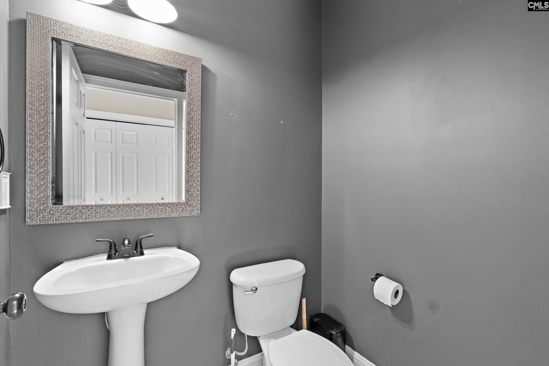 1044 Coatesdale Road  Photo 15