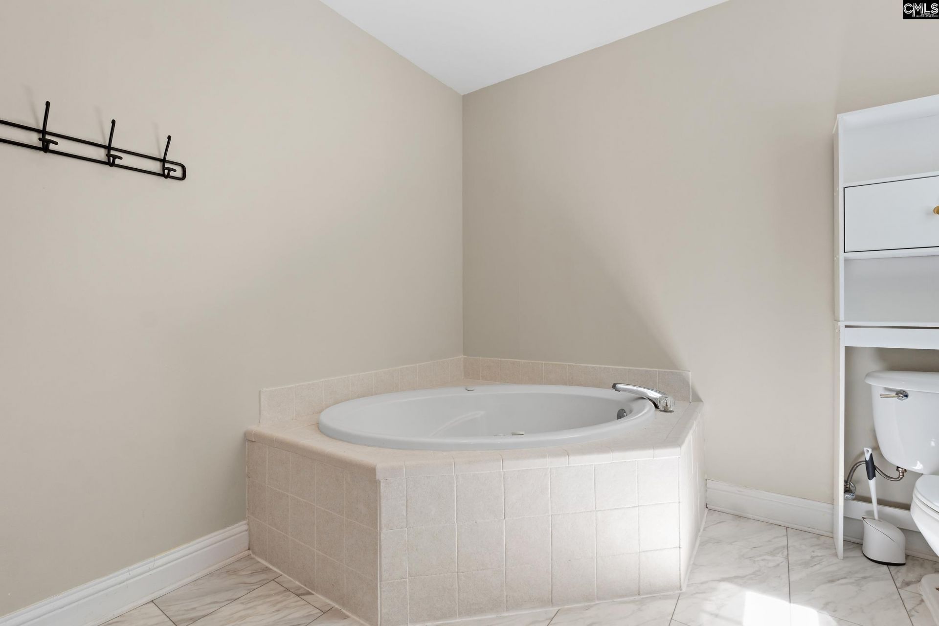 1044 Coatesdale Road  Photo 20