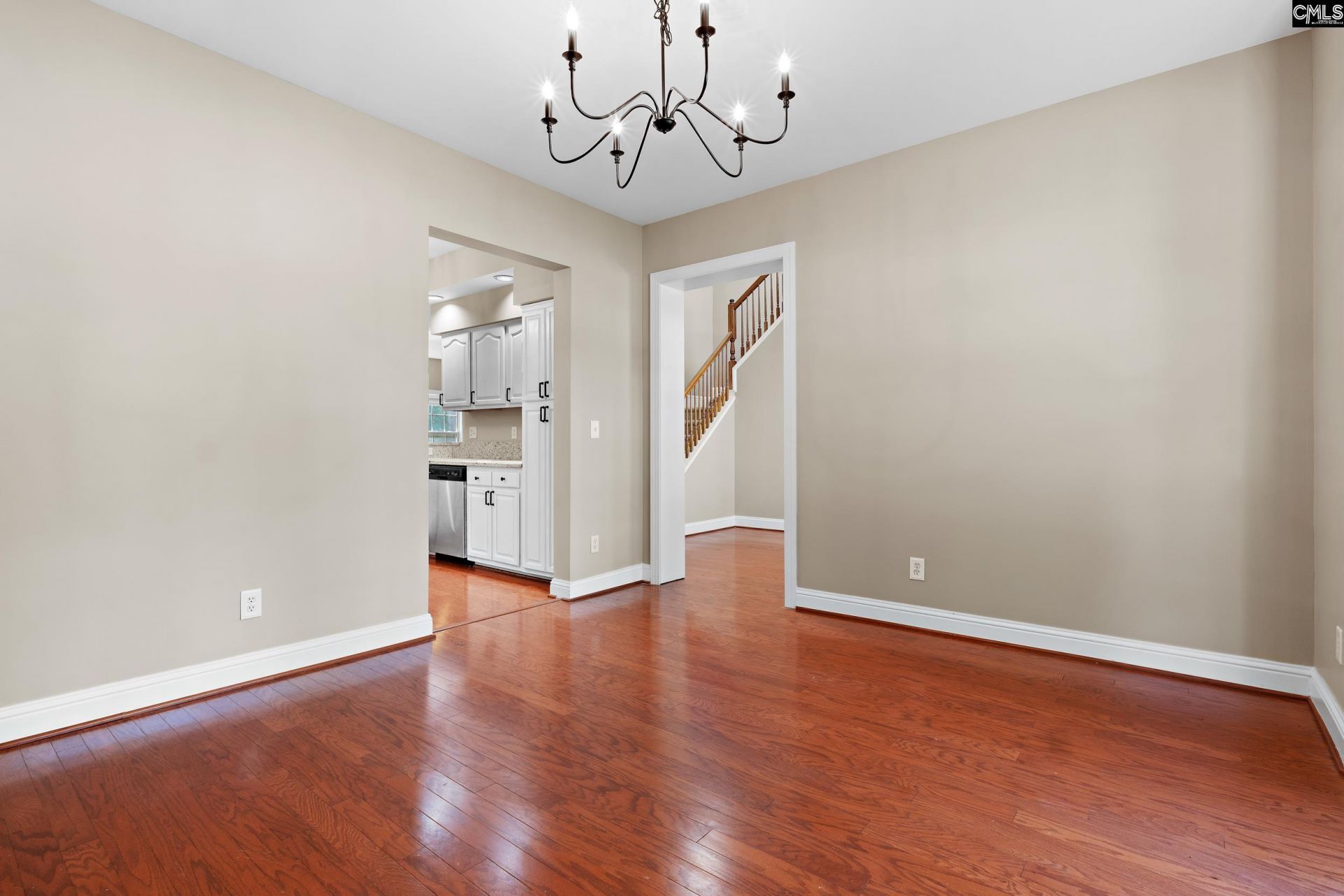 1044 Coatesdale Road  Photo 5