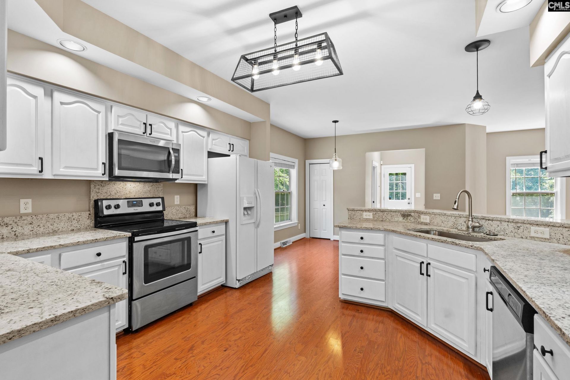 1044 Coatesdale Road  Photo 7