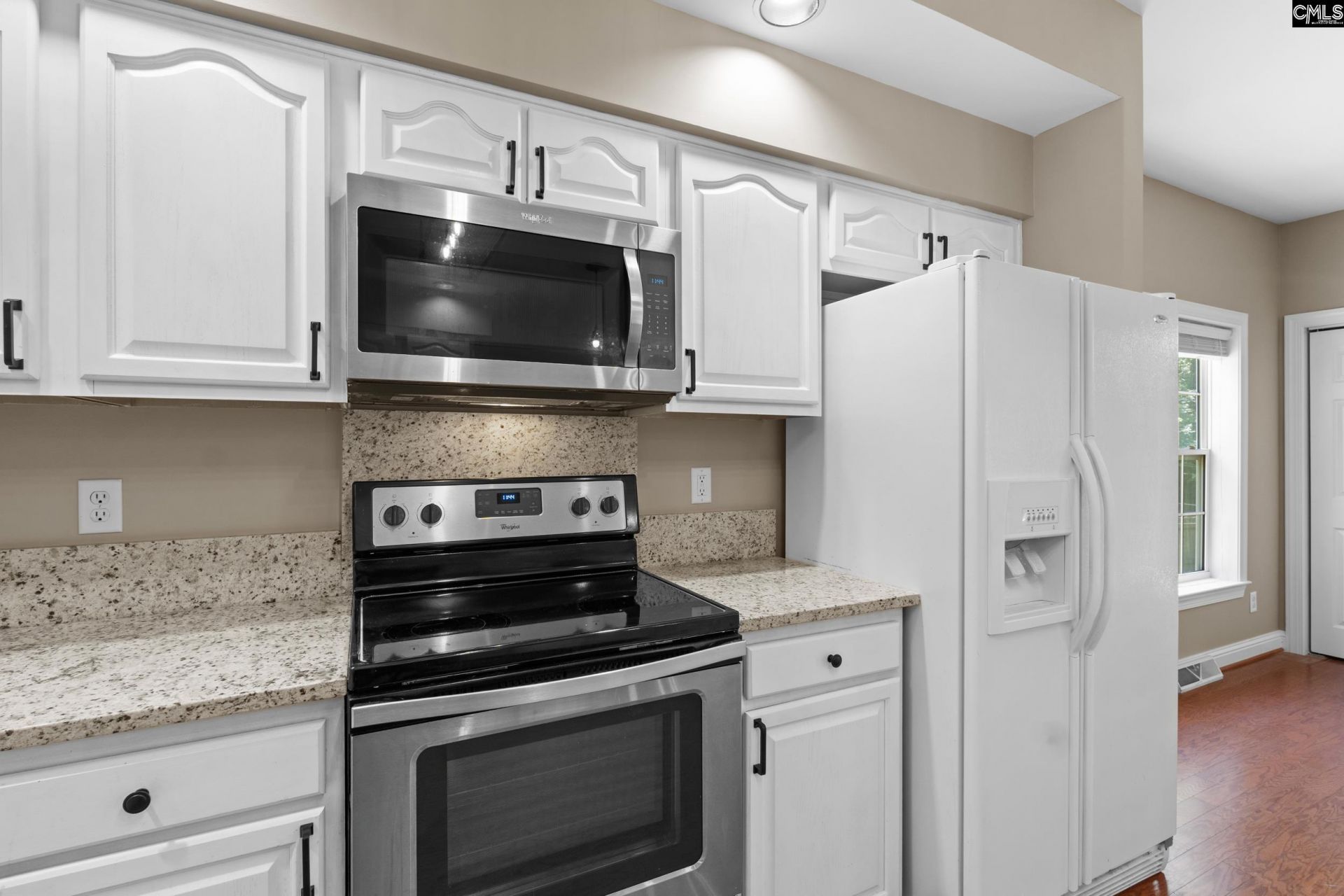 1044 Coatesdale Road  Photo 8