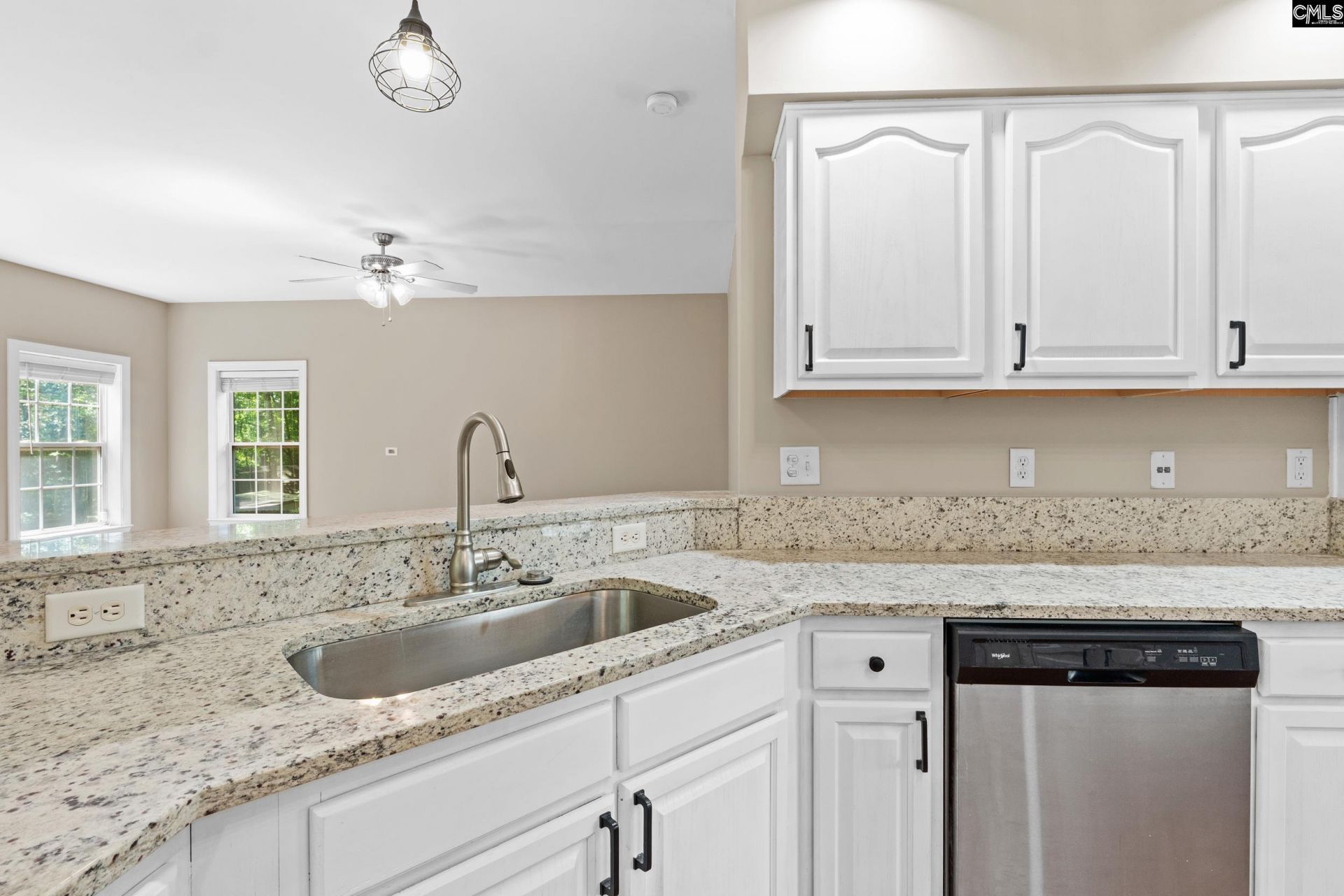 1044 Coatesdale Road  Photo 9