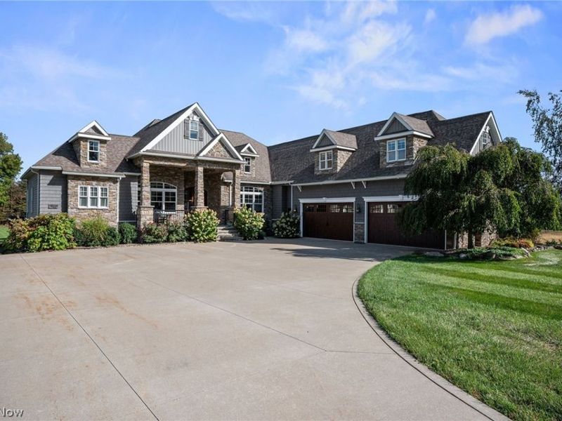 577 Lyonswood Drive, Hinckley, OH 44233 Photo 12