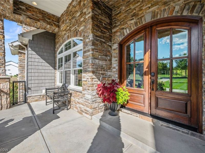 577 Lyonswood Drive, Hinckley, OH 44233 Photo 13