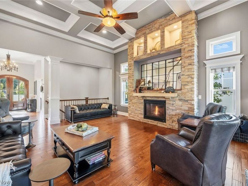 577 Lyonswood Drive, Hinckley, OH 44233 Photo 3