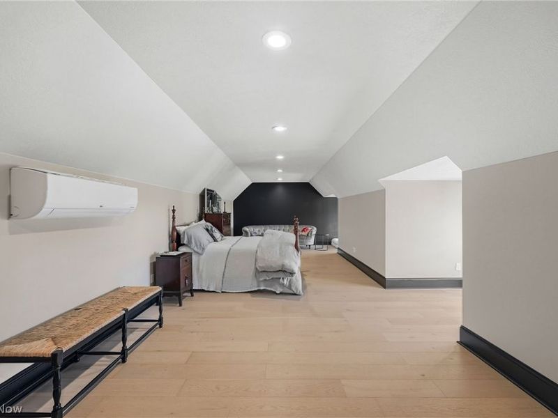 577 Lyonswood Drive, Hinckley, OH 44233 Photo 32