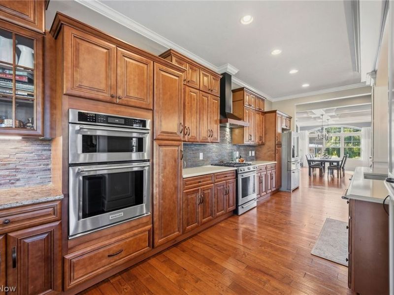 577 Lyonswood Drive, Hinckley, OH 44233 Photo 4