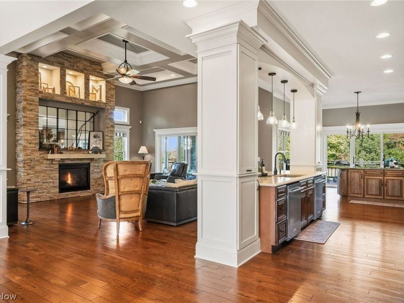 577 Lyonswood Drive, Hinckley, OH 44233 Photo 5