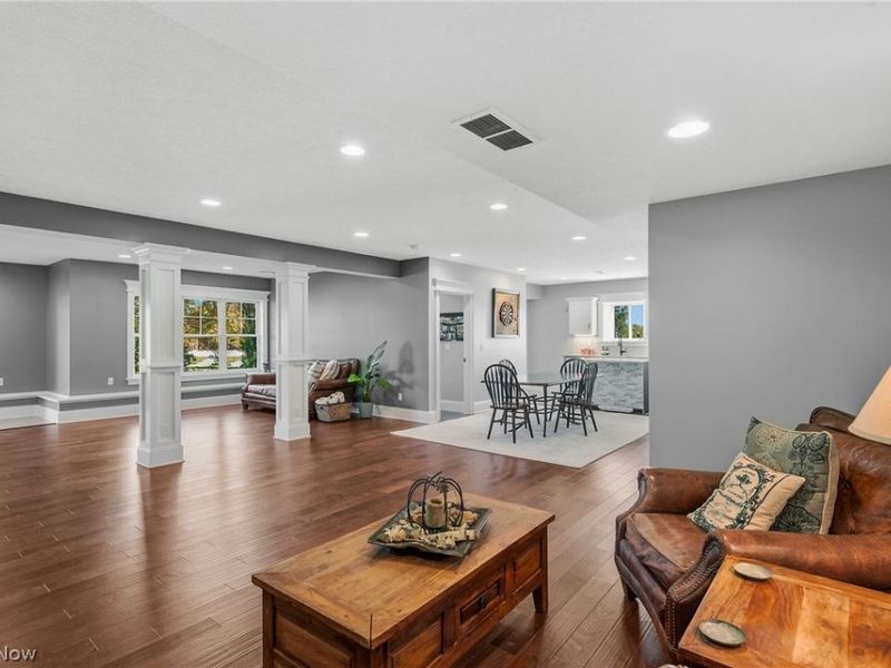 577 Lyonswood Drive, Hinckley, OH 44233 Photo 7