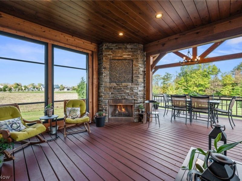 577 Lyonswood Drive, Hinckley, OH 44233 Photo 9