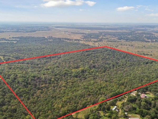 160 Bowring Road , Bartlesville, OK 74003