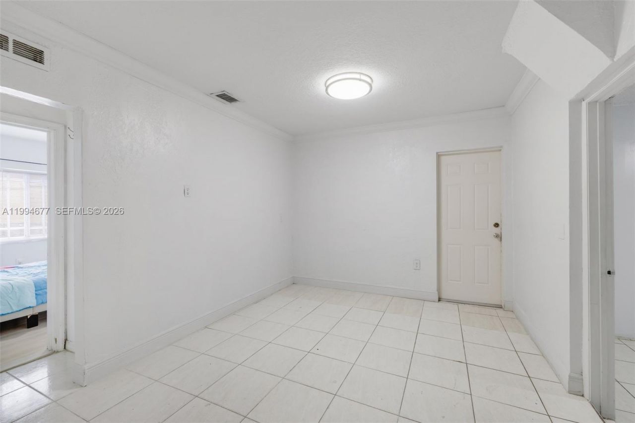 674 W 23rd St, Hialeah, FL 33010 Photo