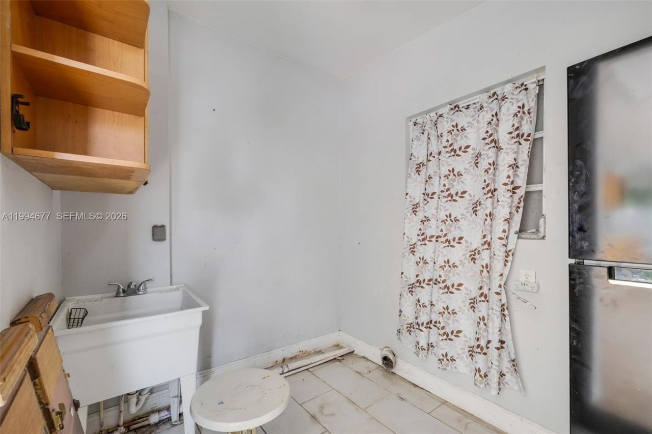 674 W 23rd St, Hialeah, FL 33010 Photo