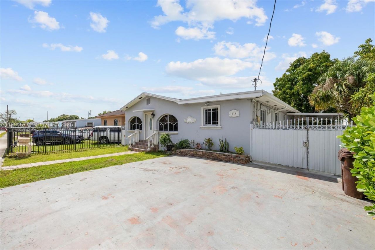 674 W 23rd St, Hialeah, FL 33010 Photo