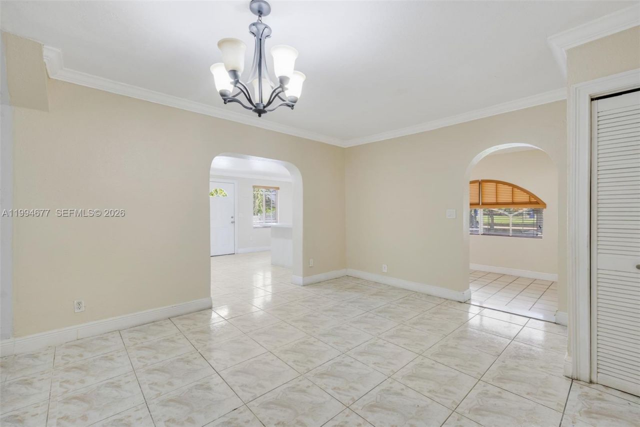 674 W 23rd St, Hialeah, FL 33010 Photo