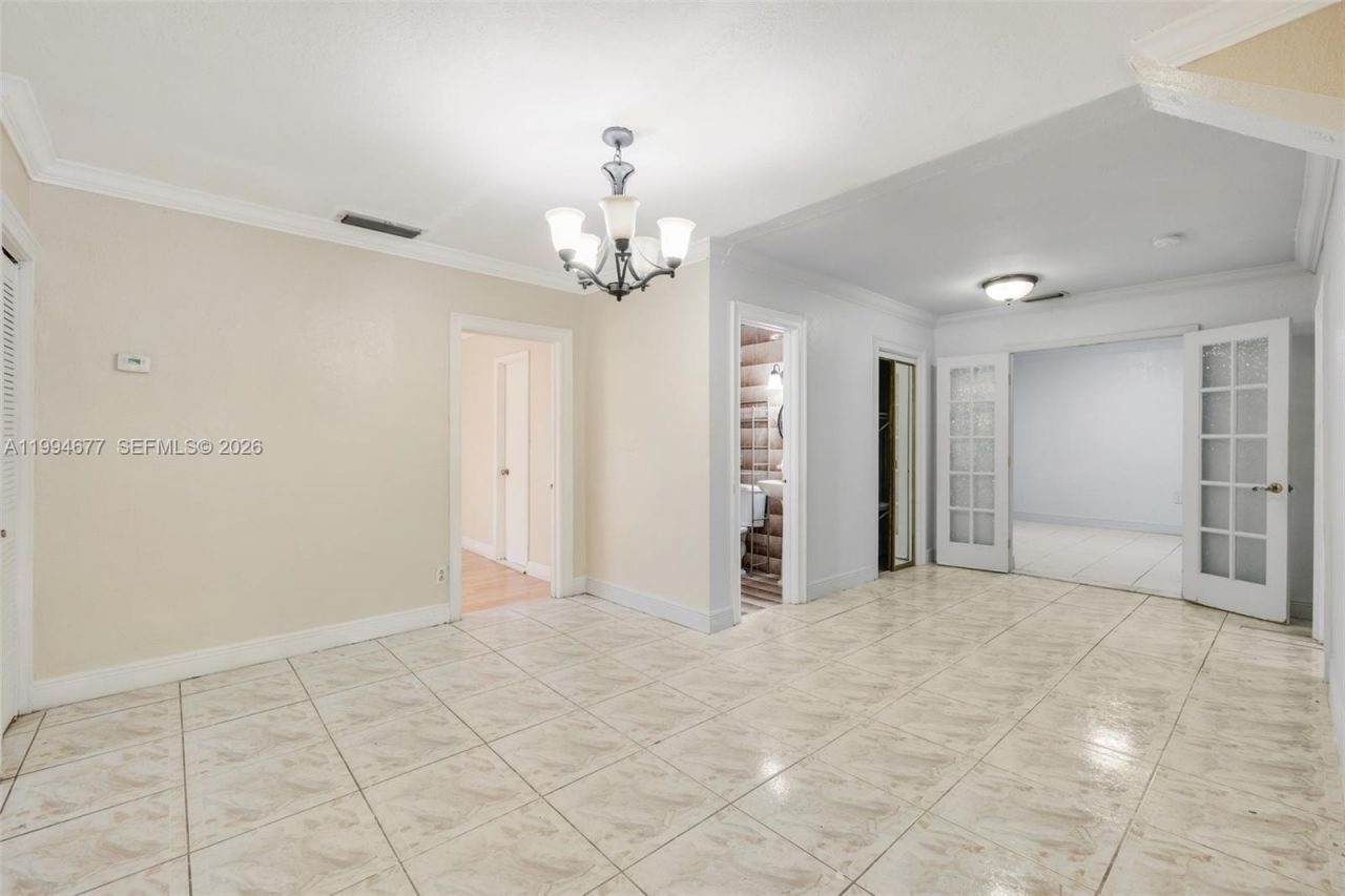 674 W 23rd St, Hialeah, FL 33010 Photo