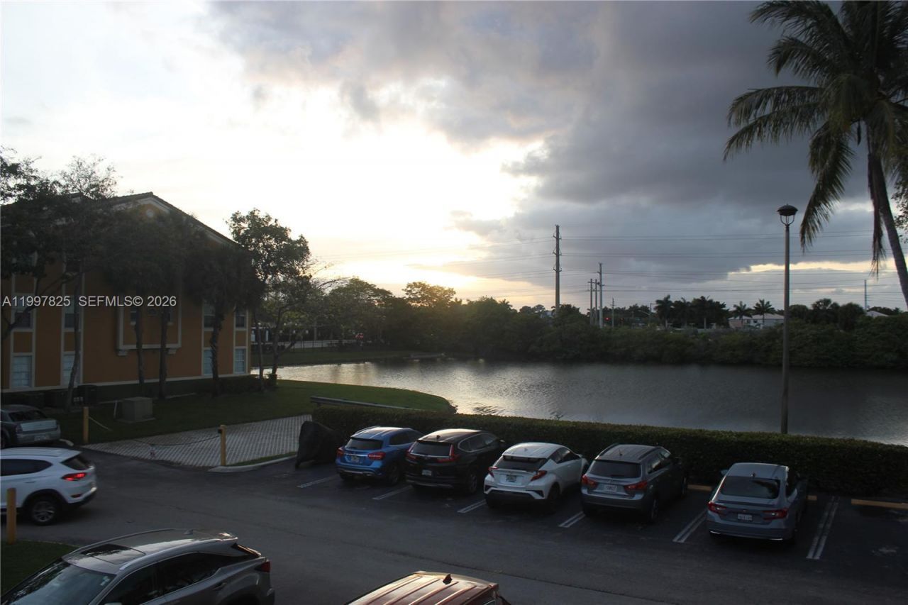 2351 W Preserve Way, Unit 207, Miramar, FL 33025 Photo