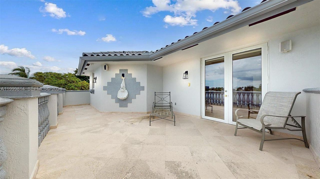 1131 Stillwater Dr, Miami Beach, FL 33141 Photo