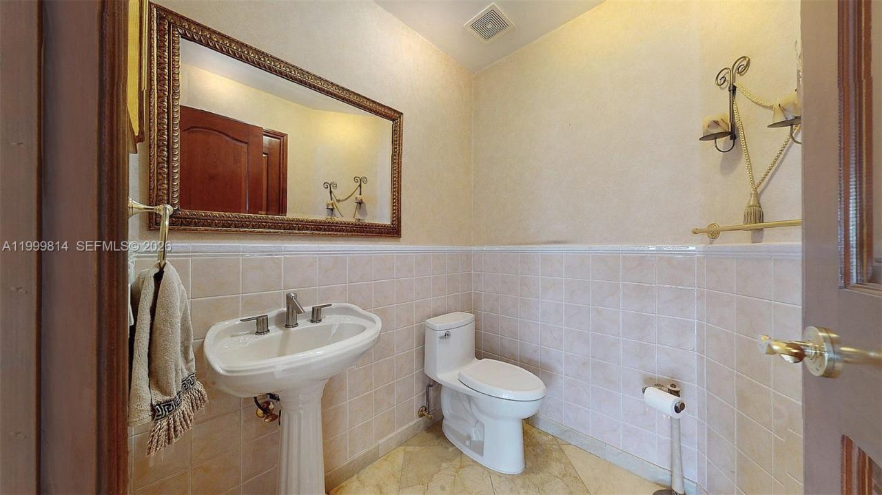 1131 Stillwater Dr, Miami Beach, FL 33141 Photo