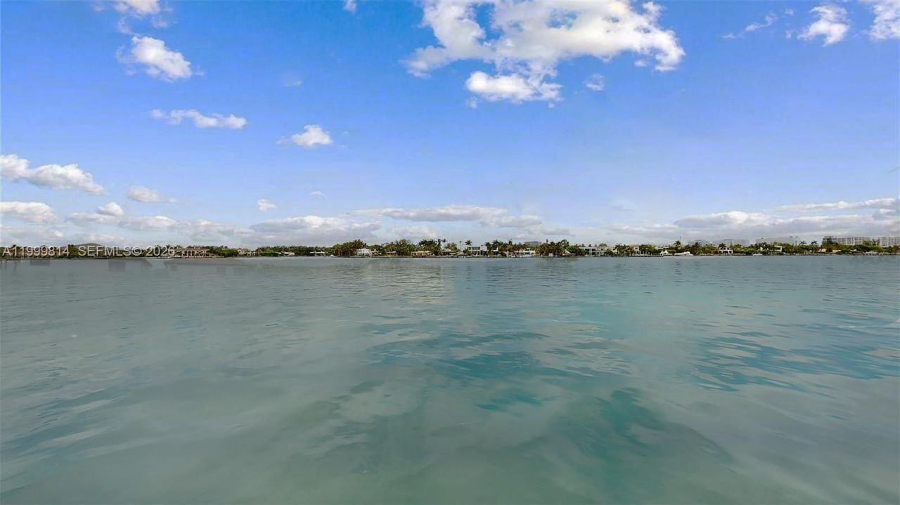 1131 Stillwater Dr, Miami Beach, FL 33141 Photo