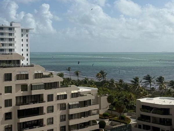 201 Crandon Blvd, Unit 932, Key Biscayne, FL 33149