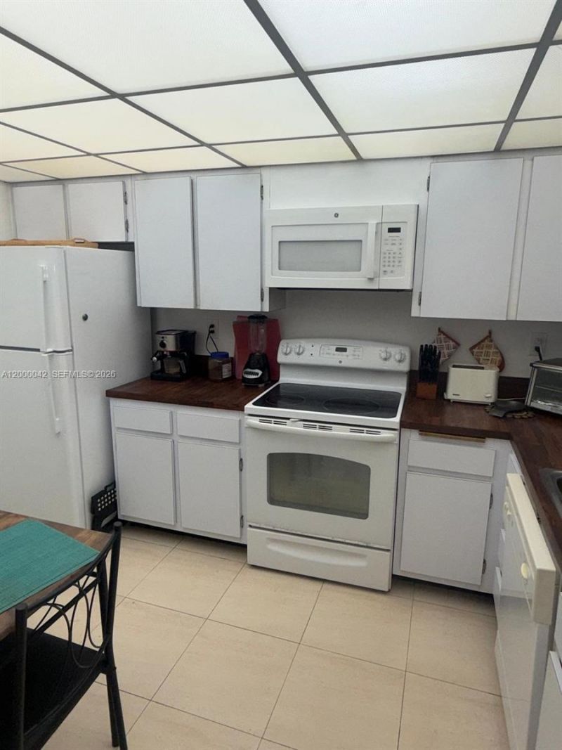 201 Crandon Blvd, Unit 932, Key Biscayne, FL 33149 Photo