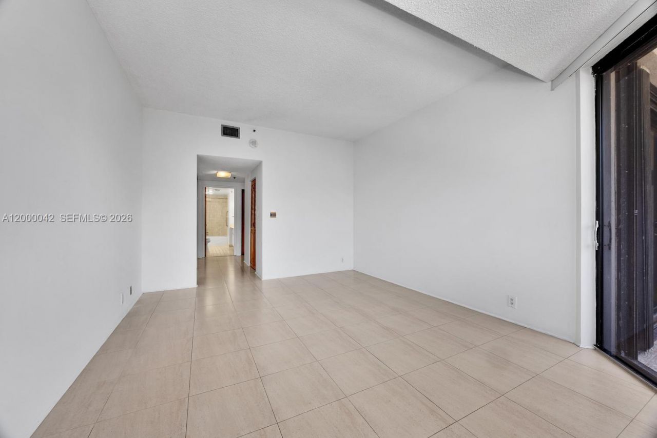 201 Crandon Blvd, Unit 932, Key Biscayne, FL 33149 Photo