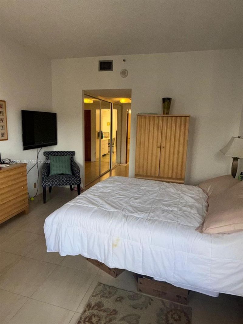 201 Crandon Blvd, Unit 932, Key Biscayne, FL 33149 Photo