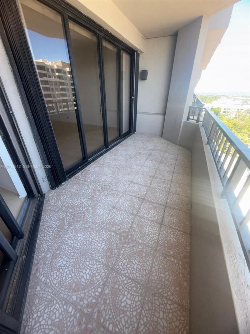 201 Crandon Blvd, Unit 932, Key Biscayne, FL 33149 Photo