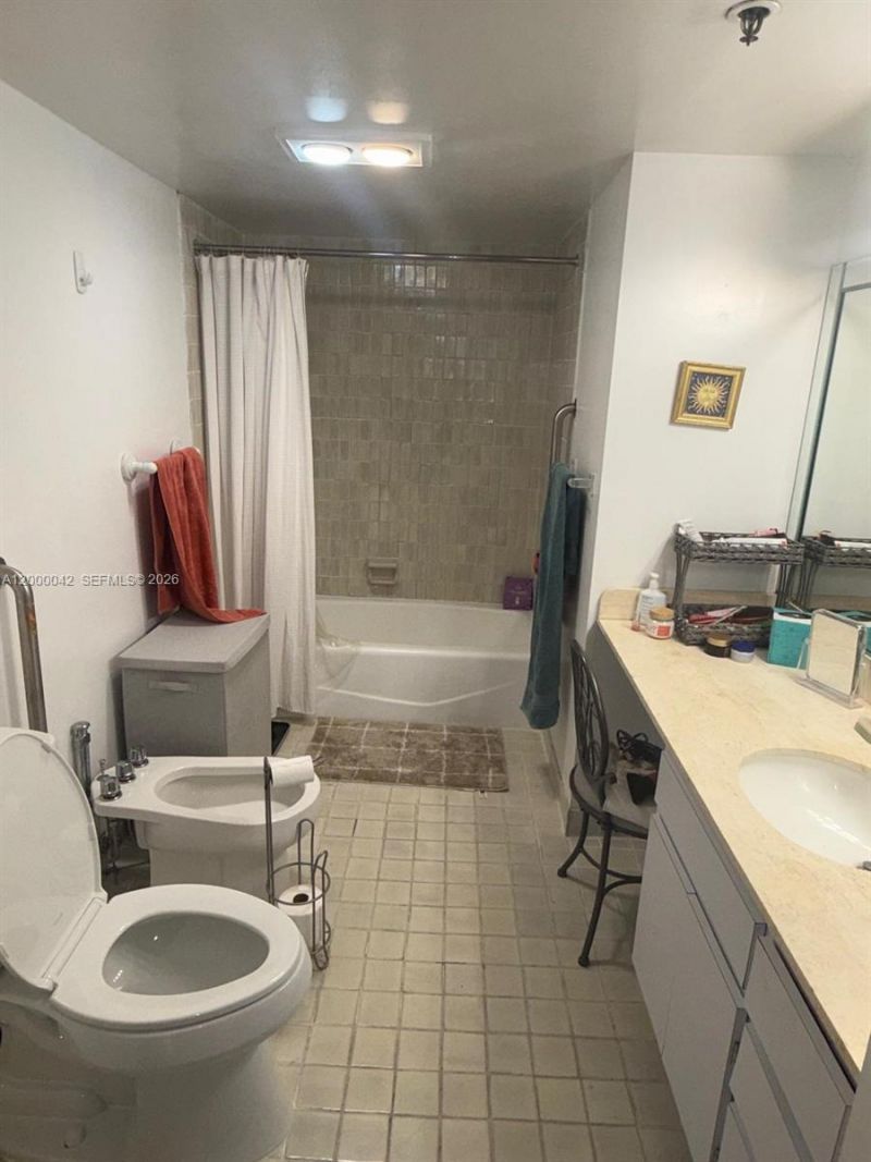 201 Crandon Blvd, Unit 932, Key Biscayne, FL 33149 Photo