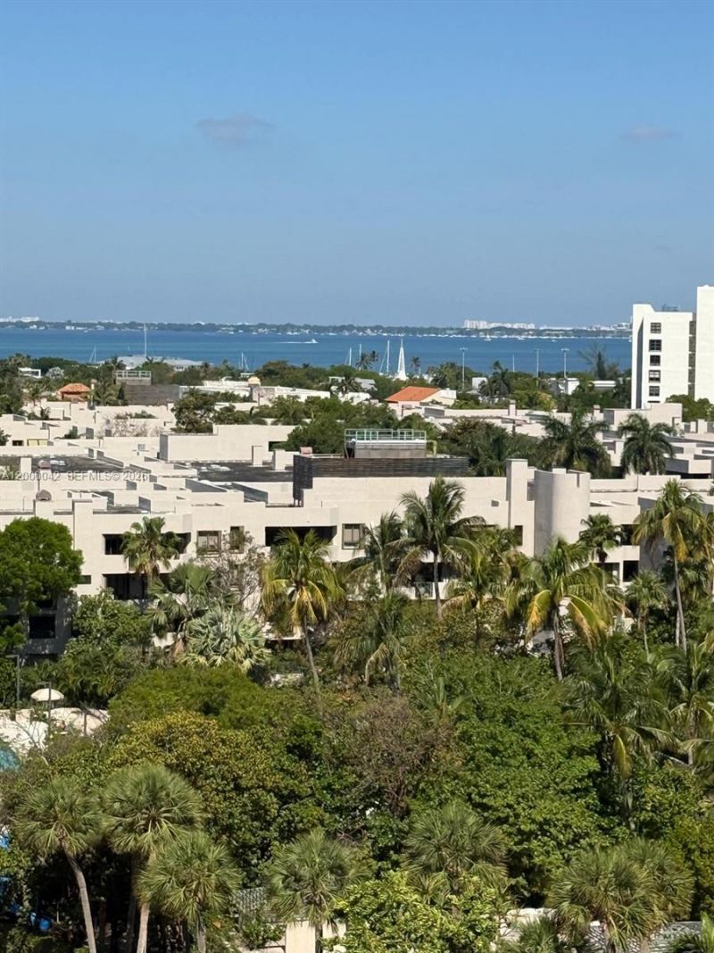 201 Crandon Blvd, Unit 932, Key Biscayne, FL 33149 Photo